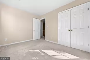 2475 Wheat Meadow Cir, Herndon, VA 20171 - Photo 32
