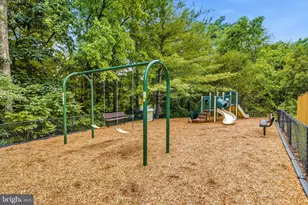 2475 Wheat Meadow Cir, Herndon, VA 20171 - Photo 48