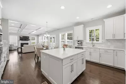 10718 Spruce Street, Fairfax, VA 22030 - Photo 18