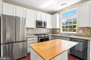 6845 Stone Maple Terrace, Centreville, VA 20121 - Photo 12
