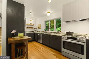825 Elaine Ct, Alexandria, VA 22308 - Photo 14