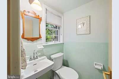 825 Elaine Court, Alexandria, VA 22308 - Photo 28