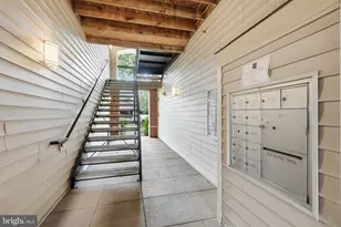 11321 Aristotle Dr, Fairfax, VA 22030 - Photo 4