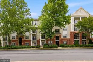 11321 Aristotle Dr, Fairfax, VA 22030 - Photo 2