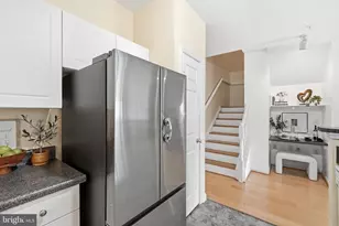 11321 Aristotle Dr, Fairfax, VA 22030 - Photo 14