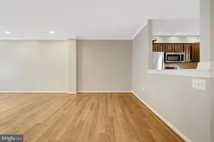 11992 Sentinel Point Ct, Reston, VA 20191 - Photo 14