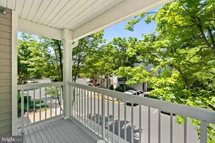 12785 Fair Briar Ln, Fairfax, VA 22033 - Photo 32