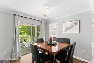 12785 Fair Briar Ln, Fairfax, VA 22033 - Photo 8