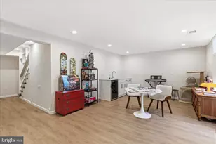 108 Oakmont Ct NE, Vienna, VA 22180 - Photo 24