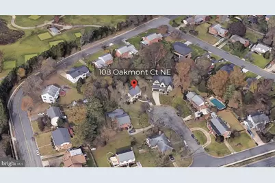 108 Oakmont Court NE, Vienna, VA 22180 - Photo 2