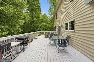 8104 Revatom Ct, Dunn Loring, VA 22027 - Photo 74