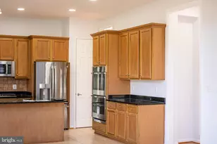 8320 Middle Ruddings Dr, Lorton, VA 22079 - Photo 16