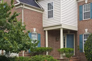 8320 Middle Ruddings Dr, Lorton, VA 22079 - Photo 2