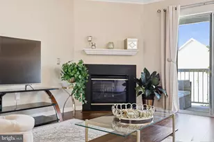 12885 Fair Briar Ln, Fairfax, VA 22033 - Photo 10