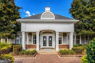 12885 Fair Briar Ln, Fairfax, VA 22033 - Photo 32