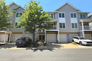 12885 Fair Briar Ln, Fairfax, VA 22033 - Photo 1