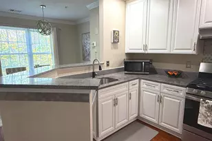 12885 Fair Briar Ln, Fairfax, VA 22033 - Photo 14