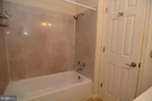 9416 Gamba Ct, Vienna, VA 22182 - Photo 18