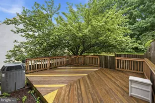 6845 Malton Ct, Centreville, VA 20121 - Photo 38