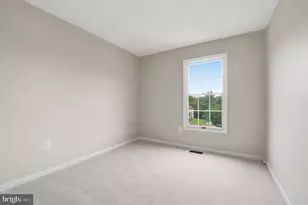 6845 Malton Ct, Centreville, VA 20121 - Photo 20