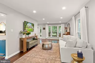 4517 Waverly Crossing Ln, Chantilly, VA 20151 - Photo 8