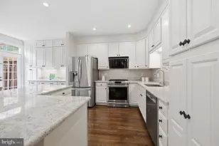 2706 Pembsly Dr, Vienna, VA 22181 - Photo 10