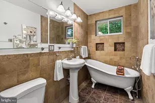 5502 Kempton Dr, Springfield, VA 22151 - Photo 6