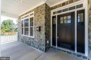 2221 Huntington Ave, Alexandria, VA 22303 - Photo 10