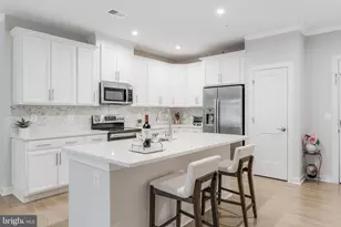 1675 Bandit Loop, Reston, VA 20190 - Photo 4