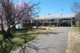 5008 Regina Dr, Annandale, VA 22003 - Photo 2