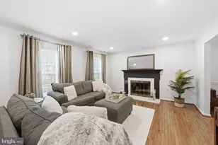 8218 Doctor Craik Ct, Alexandria, VA 22306 - Photo 2