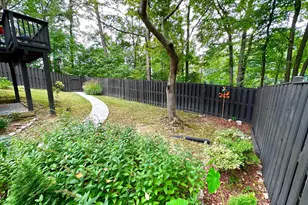 8301 Windfall Rd, Springfield, VA 22153 - Photo 20