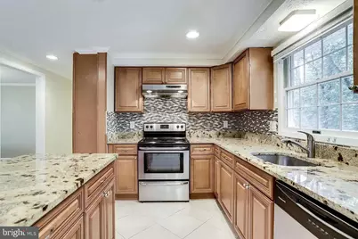8334 Terra Grande Avenue, Springfield, VA 22153 - Photo 16
