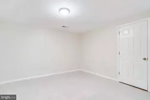 8334 Terra Grande Ave, Springfield, VA 22153 - Photo 2