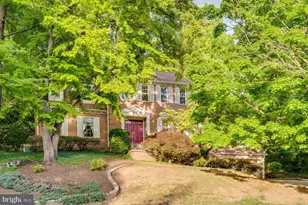 2008 Mason Hill Dr, Alexandria, VA 22307 - Photo 1