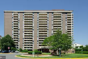 1800 Old Meadow Rd, McLean, VA 22102 - Photo 2