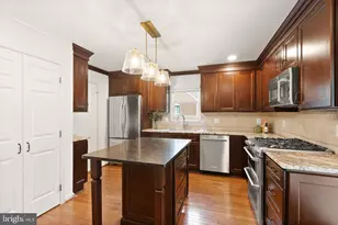 12056 Edgemere Cir, Reston, VA 20190 - Photo 24
