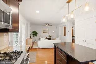 12056 Edgemere Cir, Reston, VA 20190 - Photo 28