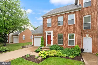 12056 Edgemere Circle, Reston, VA 20190 - Photo 4