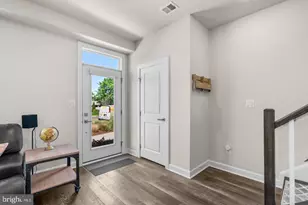 12998 Hattontown Square, Herndon, VA 20171 - Photo 4