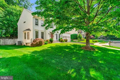 9515 Holly Prospect Court, Burke, VA 22015 - Photo 4