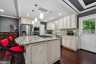 8324 The Midway, Annandale, VA 22003 - Photo 12