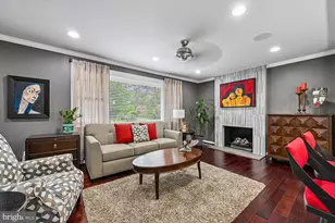 8324 The Midway, Annandale, VA 22003 - Photo 2