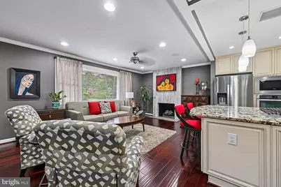 8324 The Midway, Annandale, VA 22003 - Photo 6