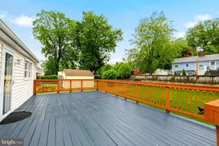 6823 Barrett Rd, Falls Church, VA 22042 - Photo 36