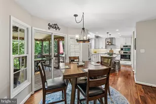 14390 Round Lick Ln, Centreville, VA 20120 - Photo 16