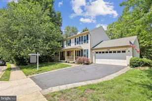 14390 Round Lick Ln, Centreville, VA 20120 - Photo 4