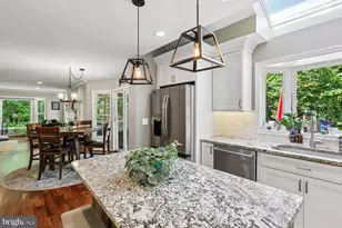 14390 Round Lick Ln, Centreville, VA 20120 - Photo 24