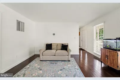 8019 Oak Bridge Lane, Fairfax Station, VA 22039 - Photo 16