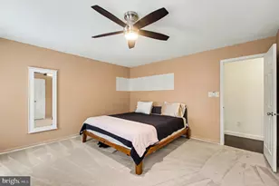 8019 Oak Bridge Ln, Fairfax Station, VA 22039 - Photo 24